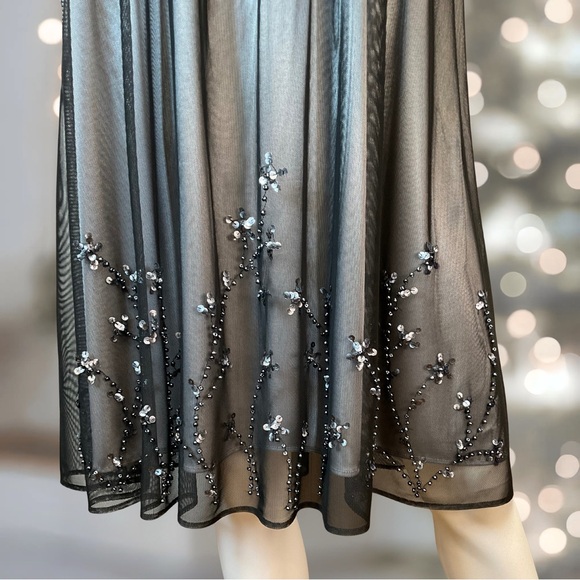 S.L. Fashions Womens Size 16 Silver Gray Lined Beaded Sequin Black Mesh Dress - Picture 4 of 4